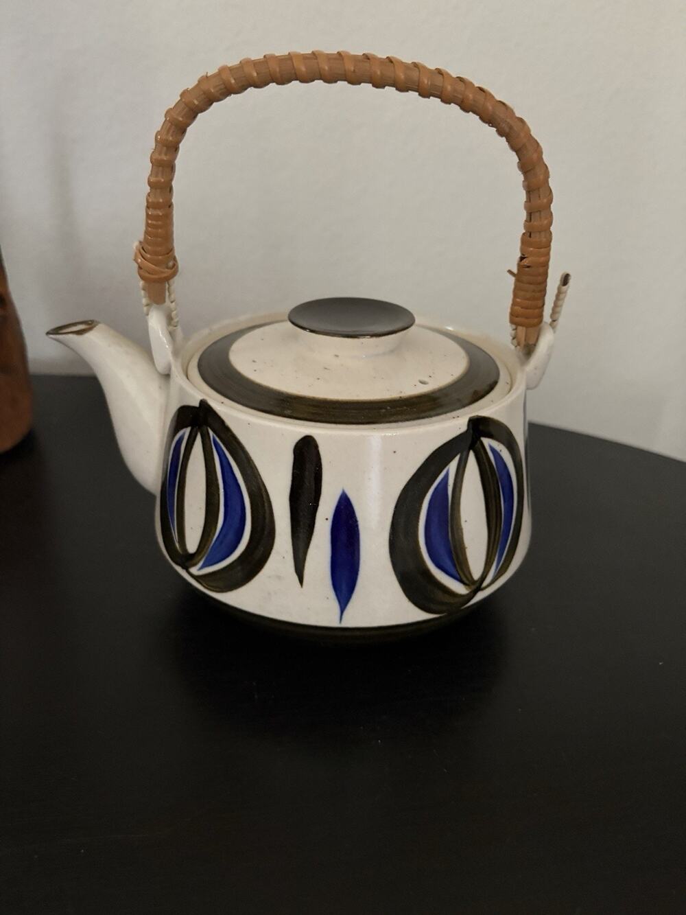Japanese Teapot with Wooden Handle Hand Painted Fish Porcelain Ribbed Asian 8x7"